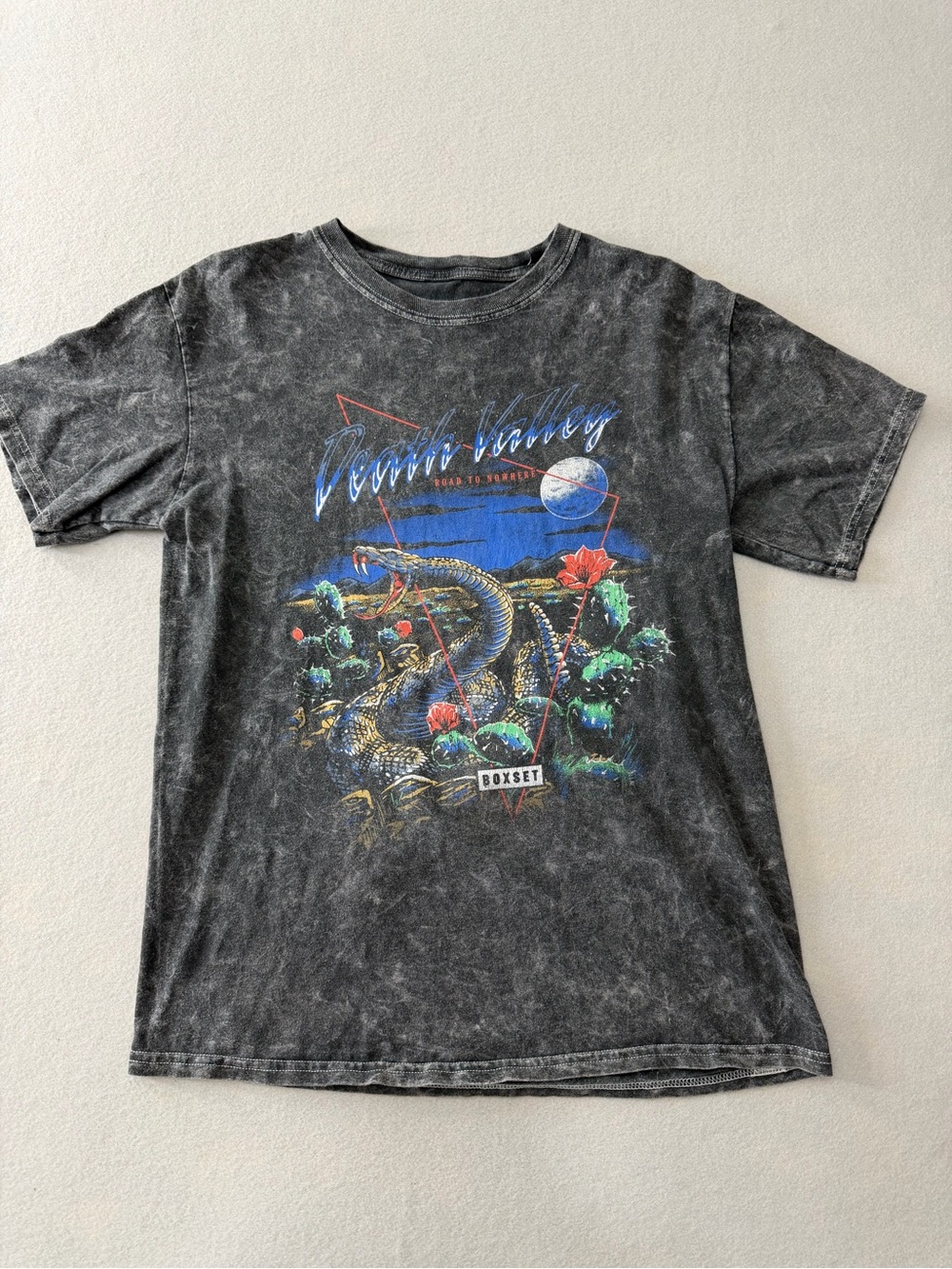 190/508 Vintage Boxset Rattlesnake Graphic T-Shirt Acid Wash Small